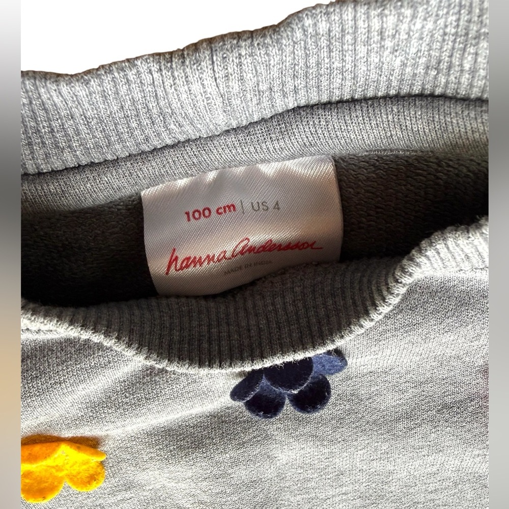 Hanna Andersson Grey Felt-Flowered Sweatshirt (4T/100cm) - Picture 2 of 3